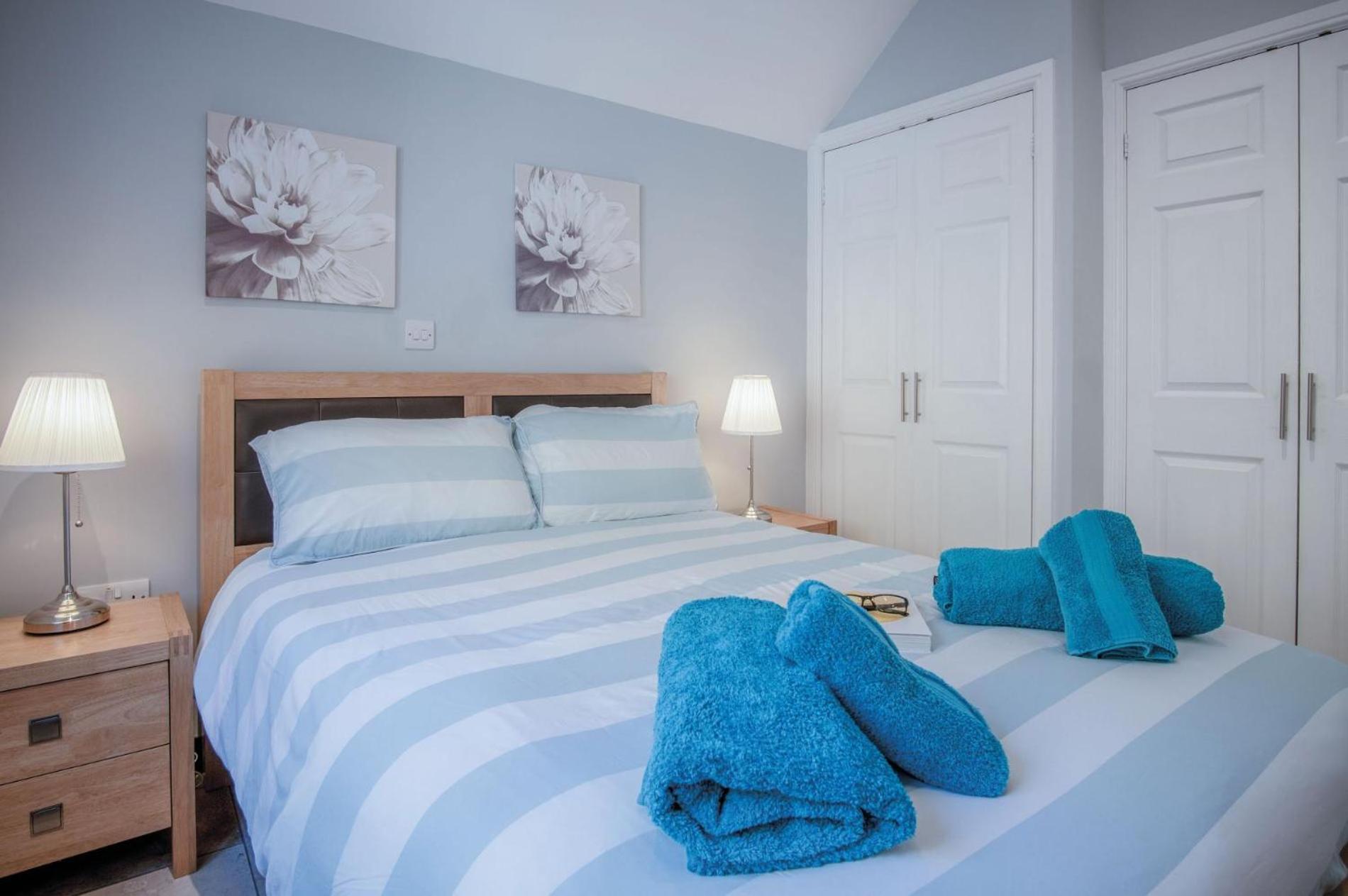 Ewyn Y Don - 2 Bedroom Apartment - Pendine Buitenkant foto