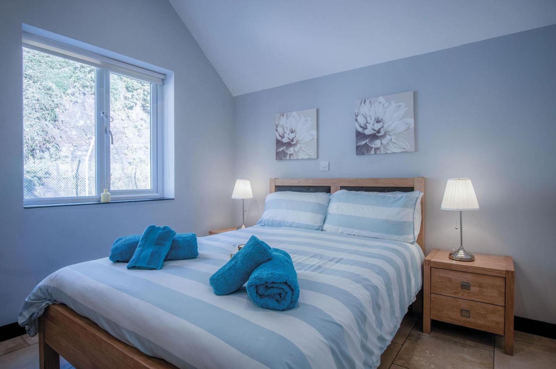 Ewyn Y Don - 2 Bedroom Apartment - Pendine Buitenkant foto