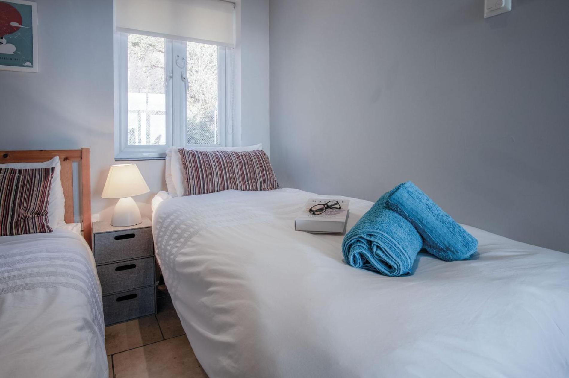 Ewyn Y Don - 2 Bedroom Apartment - Pendine Buitenkant foto