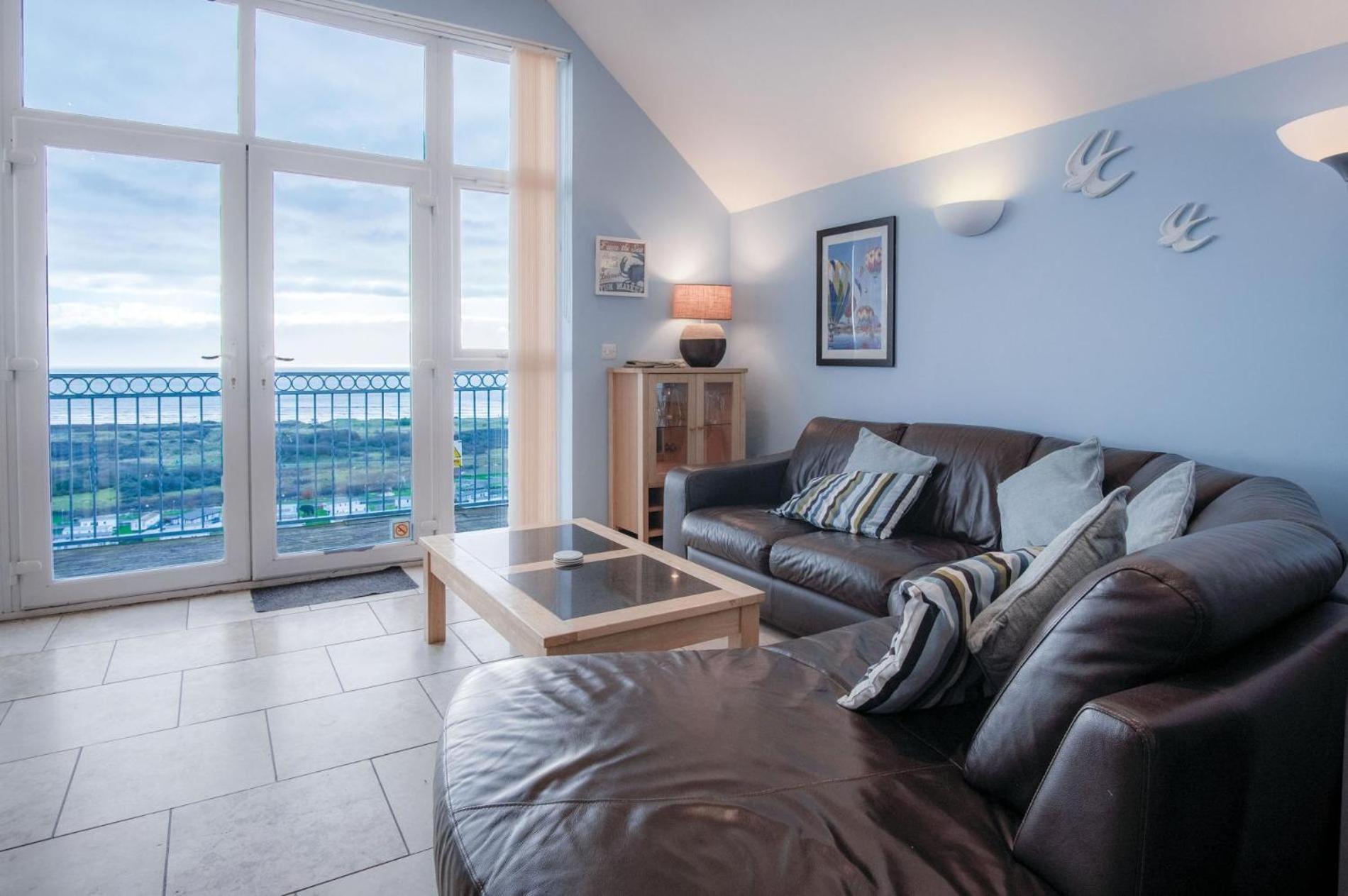 Ewyn Y Don - 2 Bedroom Apartment - Pendine Buitenkant foto