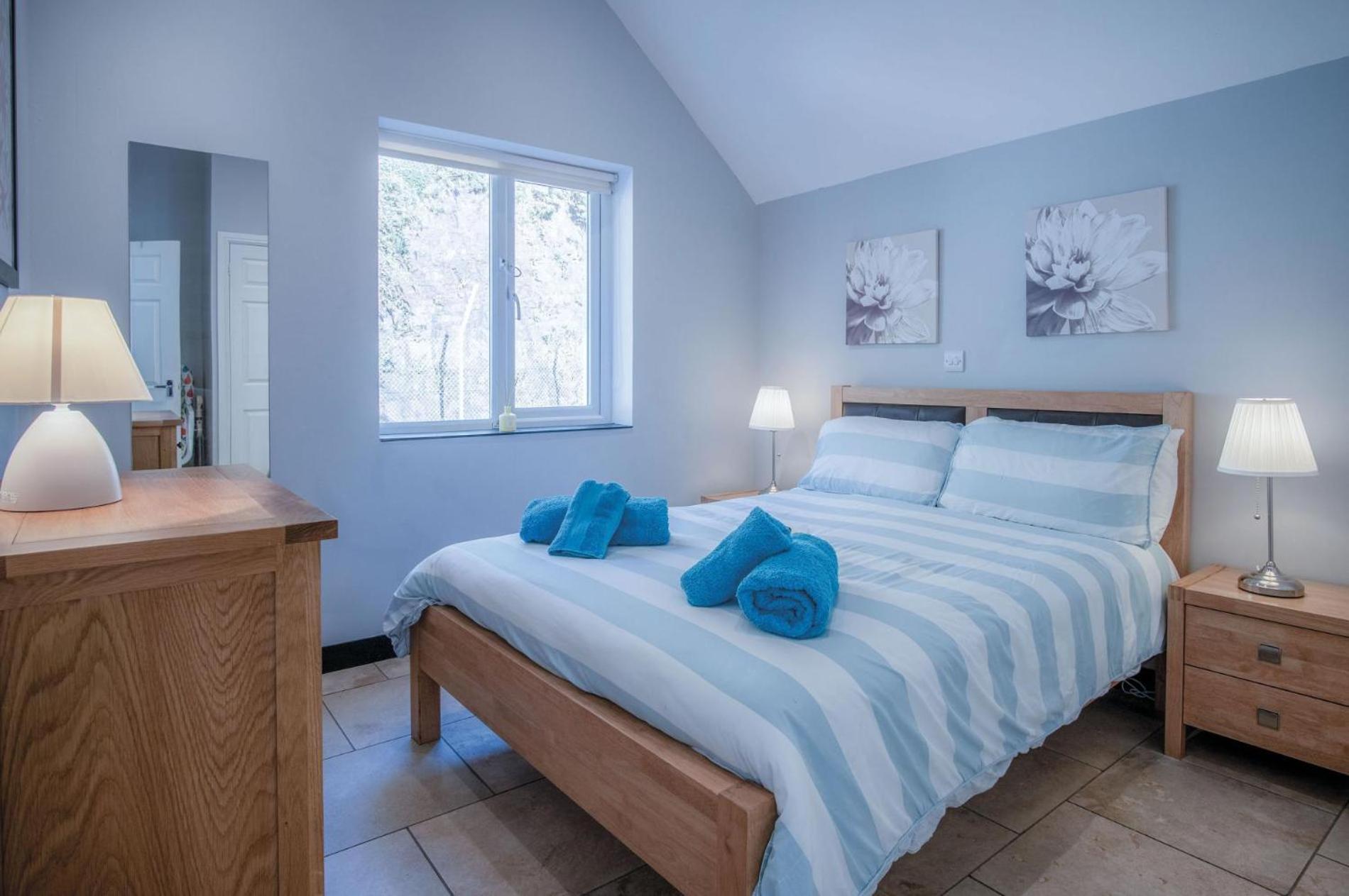 Ewyn Y Don - 2 Bedroom Apartment - Pendine Buitenkant foto