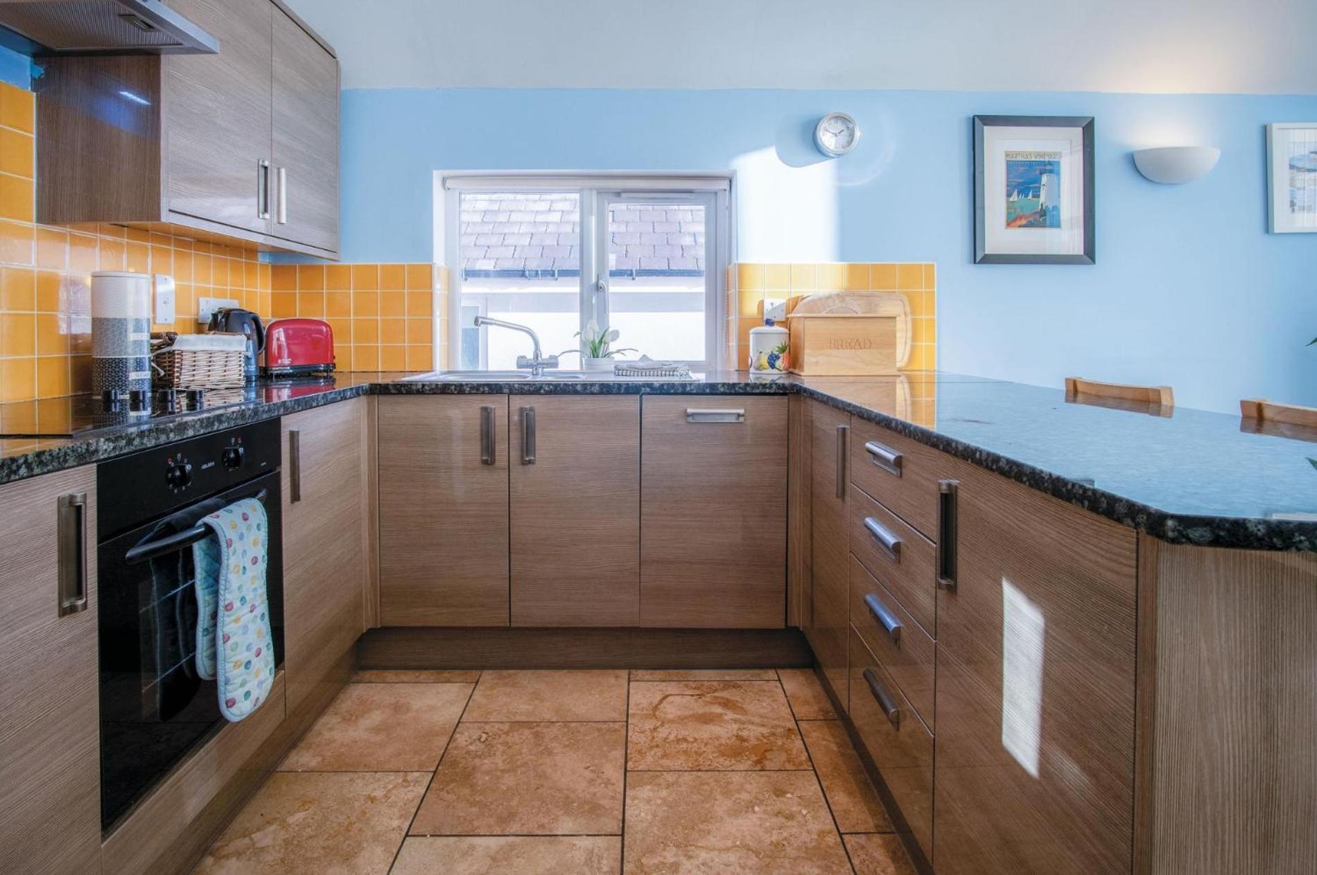 Ewyn Y Don - 2 Bedroom Apartment - Pendine Buitenkant foto